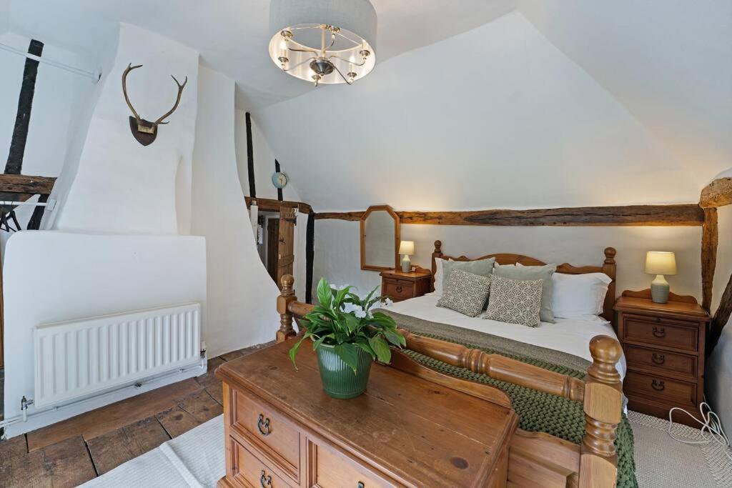 Вилла Local Walks Pub Gardens Pet Friendly Landscaped Gardens And Free Private Parking Doddington  Экстерьер фото