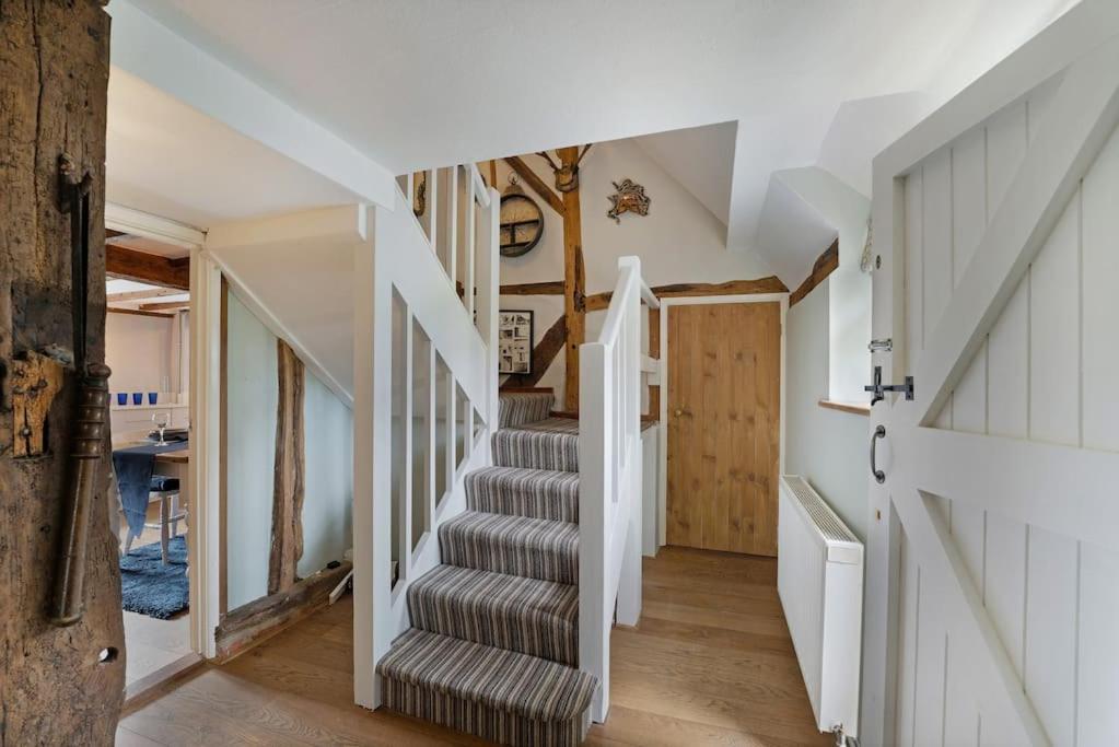 Вилла Local Walks Pub Gardens Pet Friendly Landscaped Gardens And Free Private Parking Doddington  Экстерьер фото