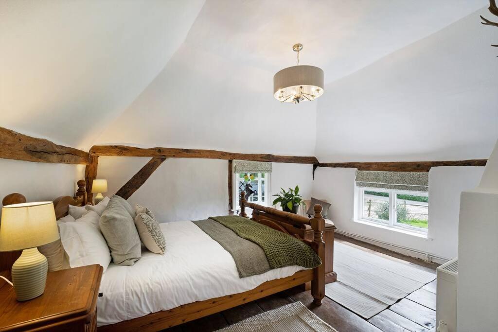 Вилла Local Walks Pub Gardens Pet Friendly Landscaped Gardens And Free Private Parking Doddington  Экстерьер фото